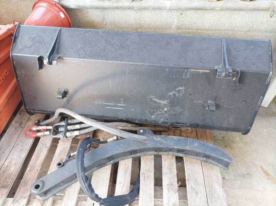 Carregador frontal M1 p/a trator TYM