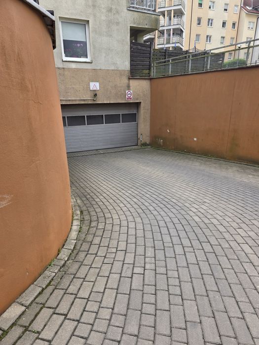 Sprzedam garaż wewnętrzny oś.Sady - Widok 3