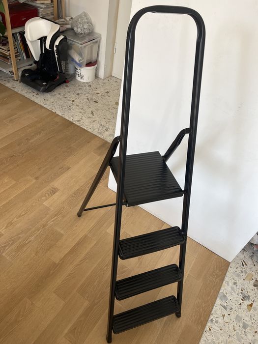 Drabina 4 stopniowa stalowa