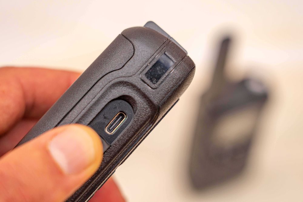 2 radios walkie talkie de utilização livre,sem necessidade de licença!