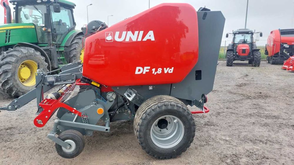 Prasa rolująca zmiennokomorowa Unia DF 1,8VD DEMO