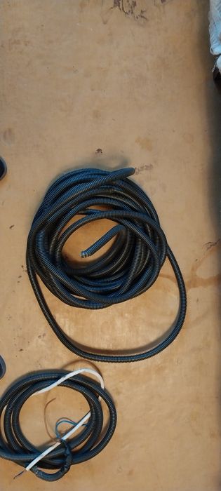 Продаю кабель и гофру,автомат с 16