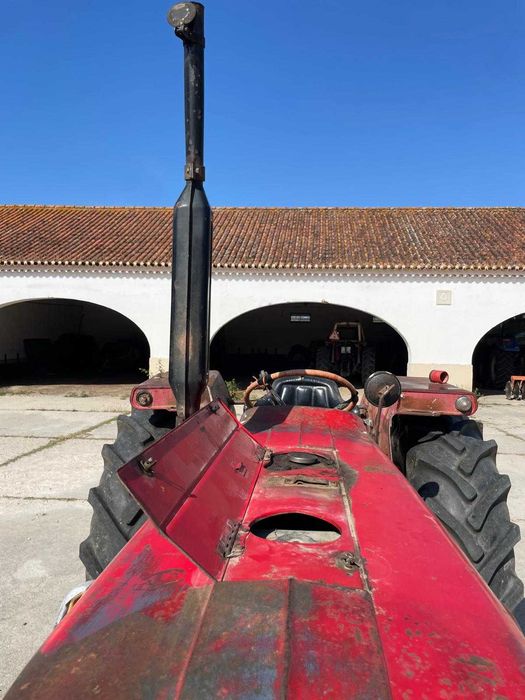 Massey-Fergunson 165