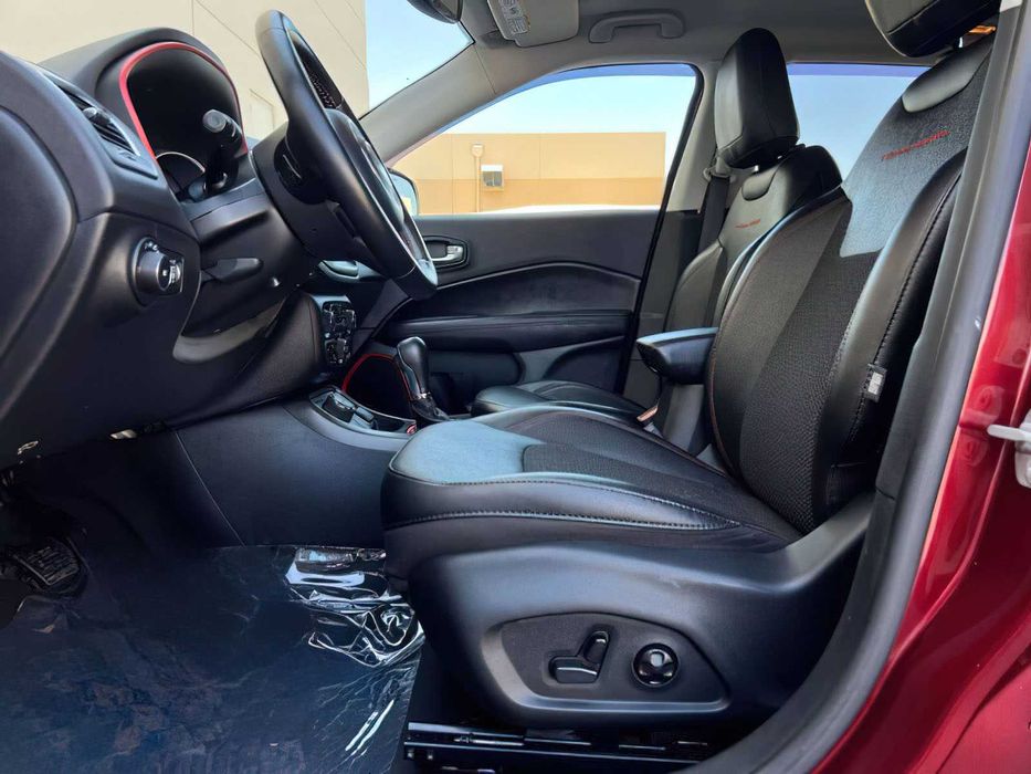 Jeep Compass Trailhawk      2021