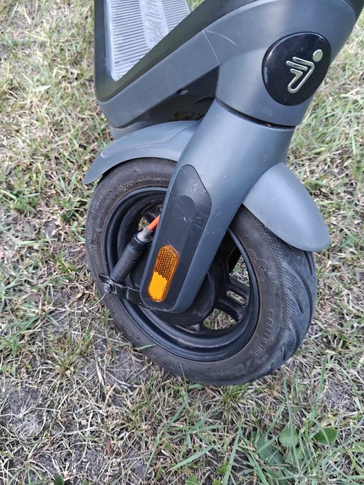 Електросамокат Ninebot KickScooter E2 Pro