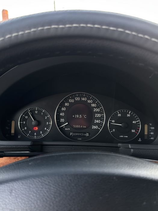 Mercedes-Benz E220d