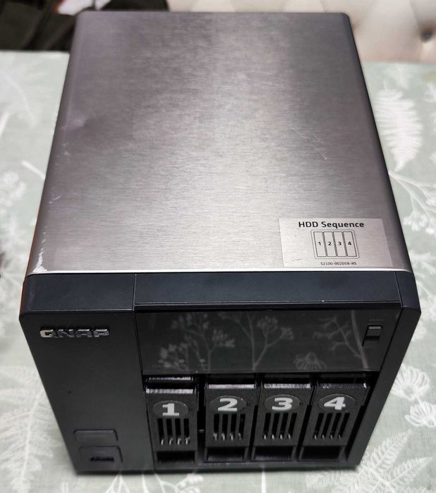 Сетевое хранилище, NAS сервер QNAP TS-453 Pro