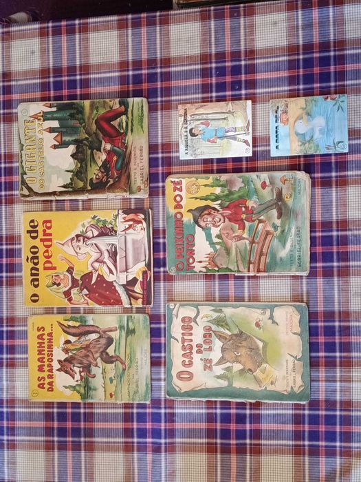 Livros infantis antigos Colecçao Salta Pocinhas, coelhinho branco, Manecas, Gato Preto, Formiguinha