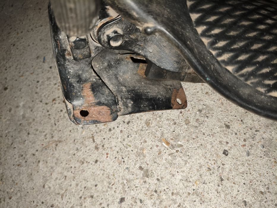 Oryginalne siedzenie pasażera motocykli Ural M62 M63 M66 M67