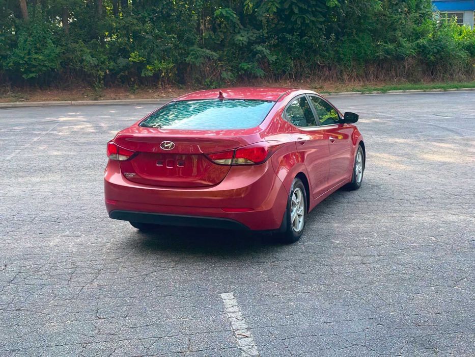 Hyundai Elantra Limited      2015
