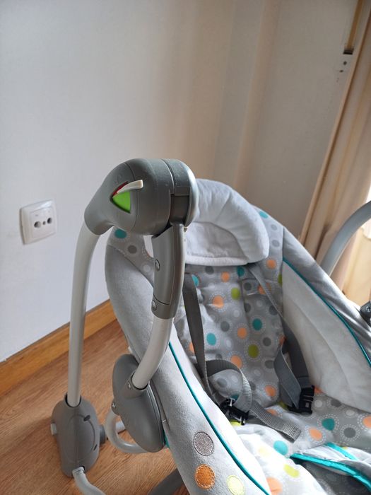 Baloiço automático Ingenuity para bebé – 5 velocidades e música