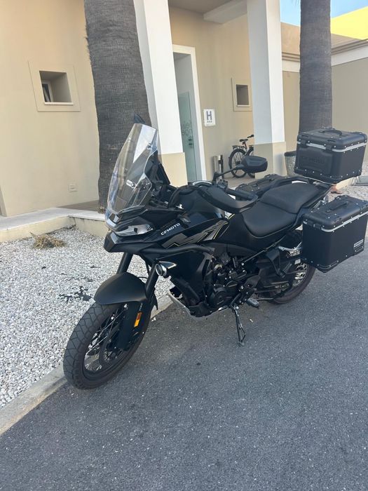 Moto CF 800 MT explorer