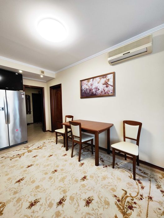 Продам 1 кімн. квартиру вул. Велика Китаївська 10А м.Деміївська  Салют