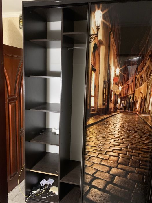 Шкаф купе почти новый