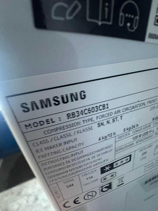 Lodówka Samsung RB34C603CB1 185 cm grafitowa
