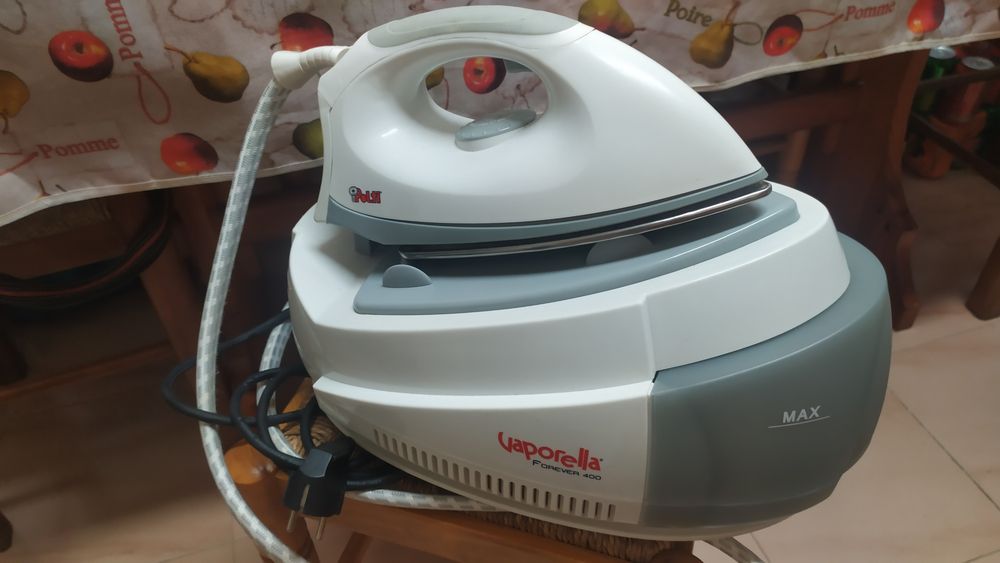 Ferro com caldeira marca Vaporella/ Baixa de preço