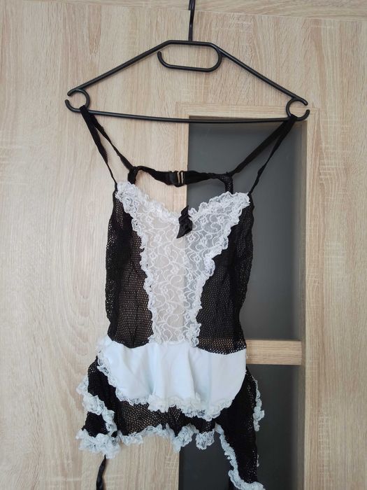 Strój sprzątaczki, pokojówki koronka