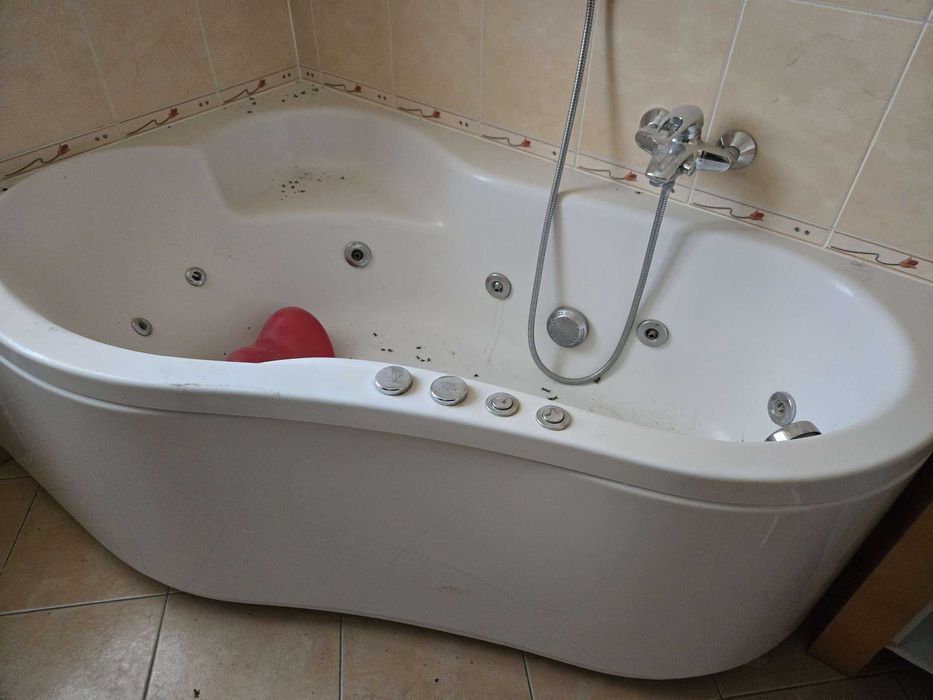 Wanna z hydromasażem stan bardzo dobry