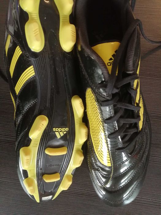 Sprzedam korki adidas jak nowe numer45