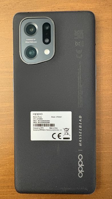 OPPO reno 6 e OPPO find x5