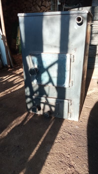 Буржуй.  котел з варочной плитой