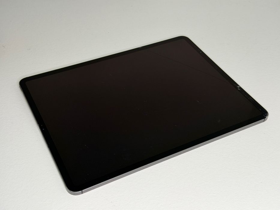 iPad Pro 12.9 3. gen. (A1895) - 256GB - pęknięty - faktura VAT 23%