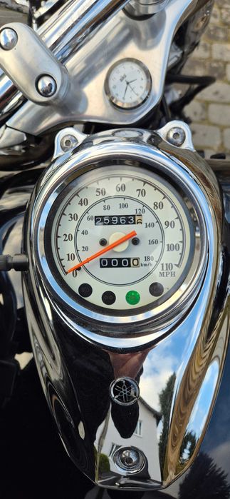 Yamaha V-Stars 650     26000km