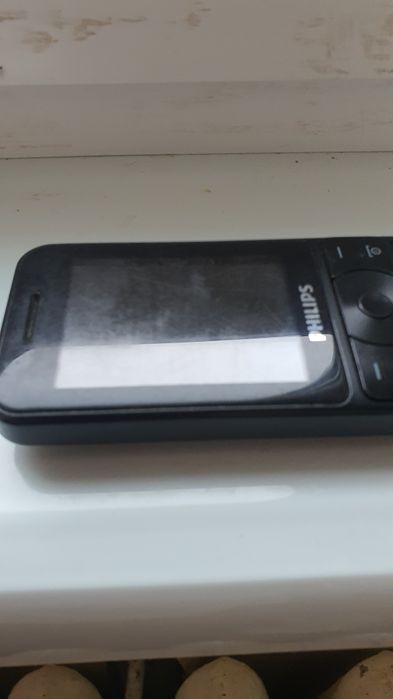 Продам Philips Xenium E 181