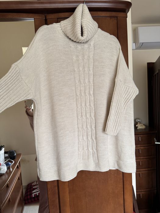 Sweter z golfem oversize