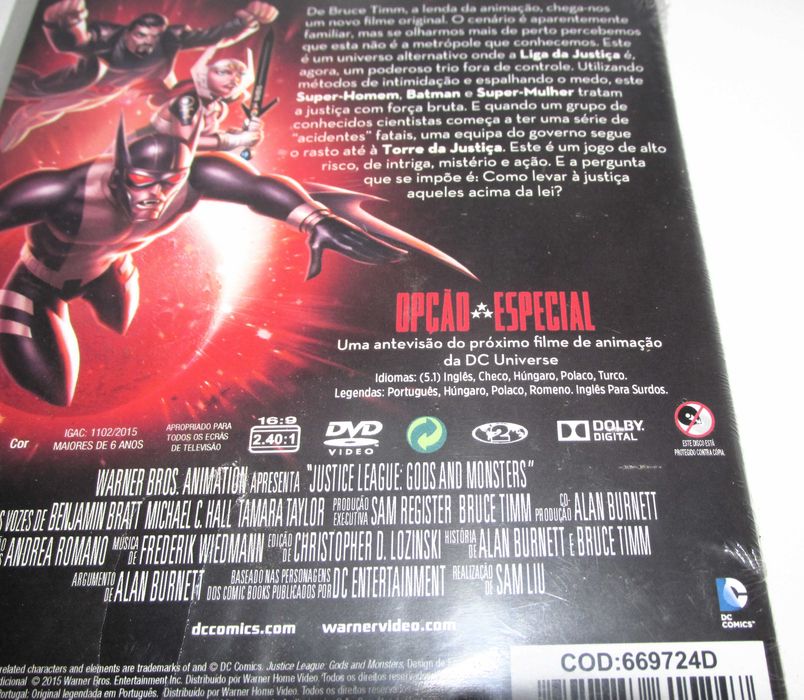 Liga Da Justiça "Deuses e Monstros" Filme DVD