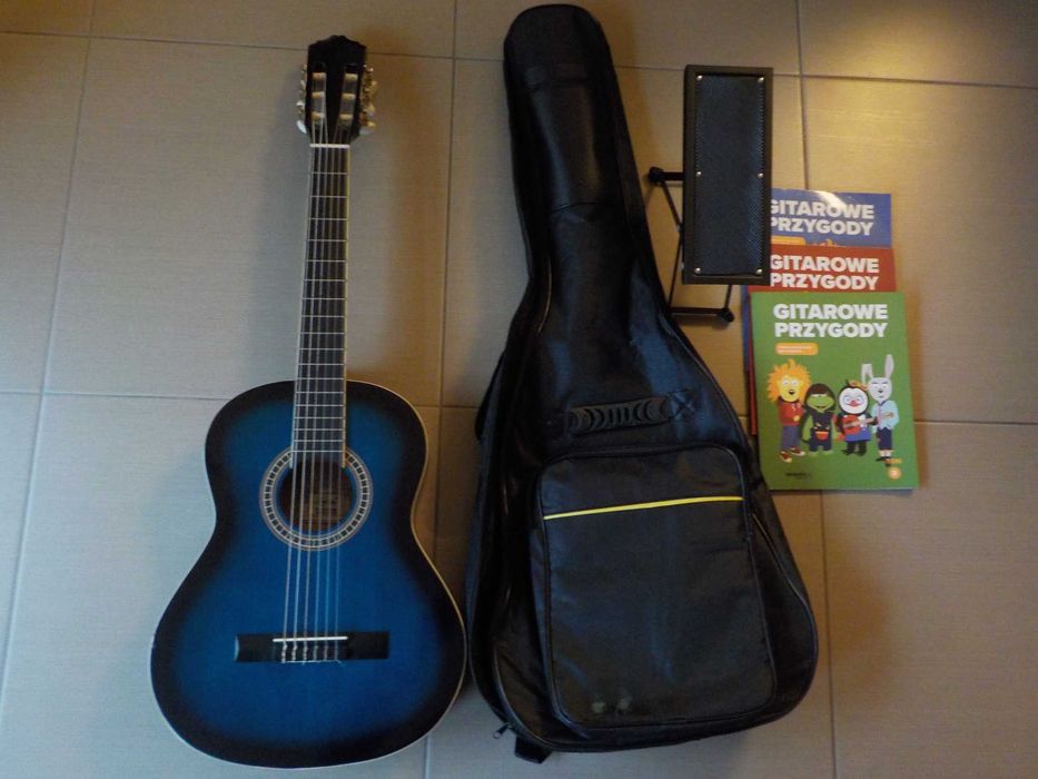 Gitara klasyczna Ever Play EV-128 3/4  wraz z pokrowcem, podstawką,