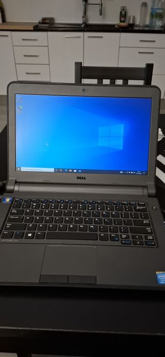 Portátil Dell Latitude 3340