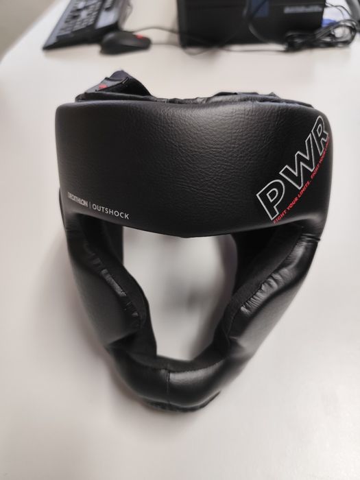 Capacete de boxe