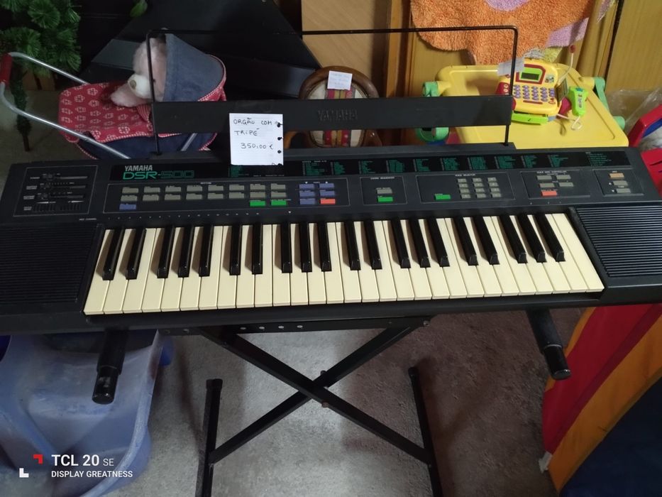 Órgão elétrico com carregador