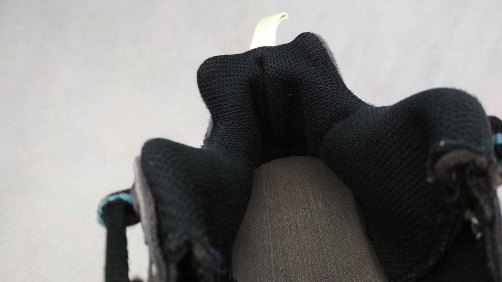 NIKE Air Max 270 React GS Buty Sportowe Roz. 38