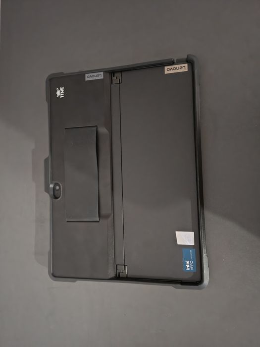 Lenovo Thinkpad x12 detachable gen 2 32gb ddr5 i5 ultra 134u