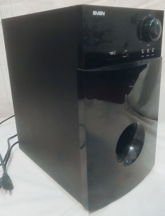 Колонки 5.1 SVEN HT-210 комплект акустики