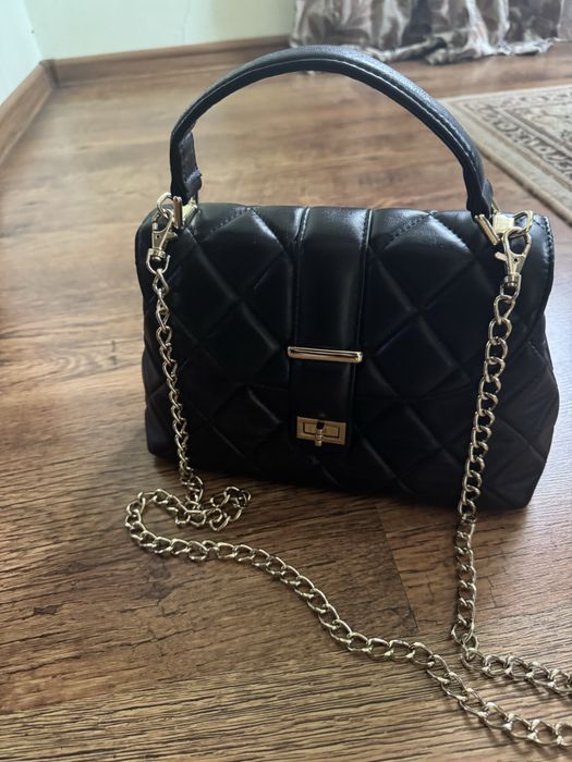 Стильна шкіряна сумка