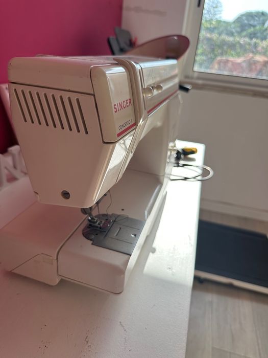 Maquina de costura