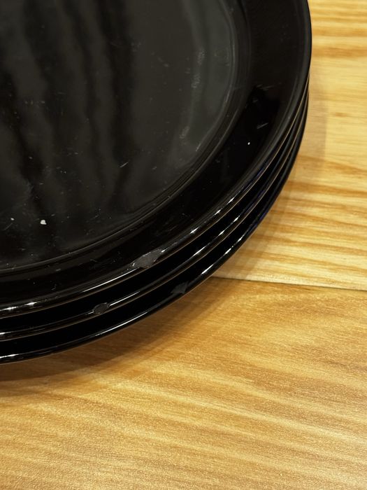 Czarne talerze H&M Home 6x duży, 5x mały