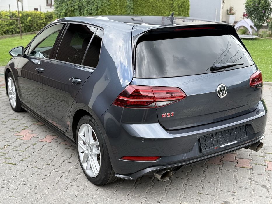 Volkswagen Golf GTI VII 7.5 Performance Uszkodzony