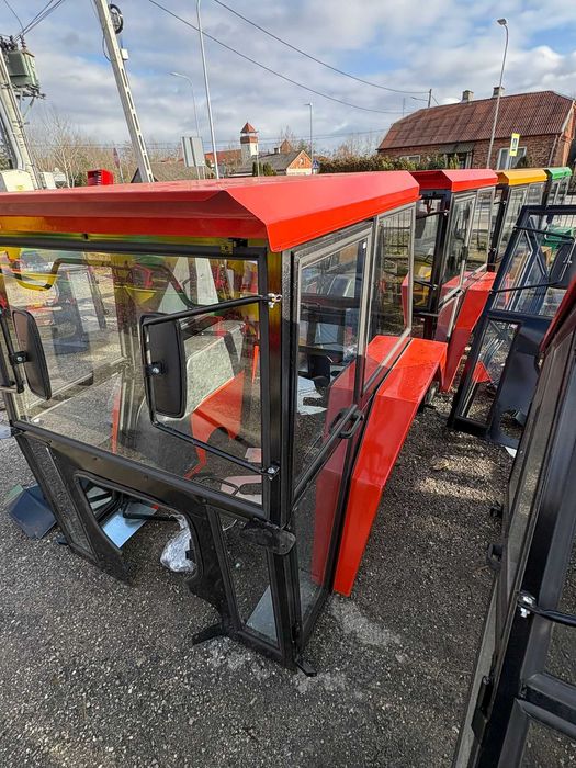 Kabina ciągnika C330 C360