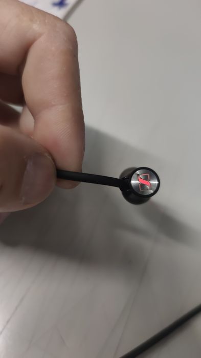 Vendo phones Sennheiser momentum 2