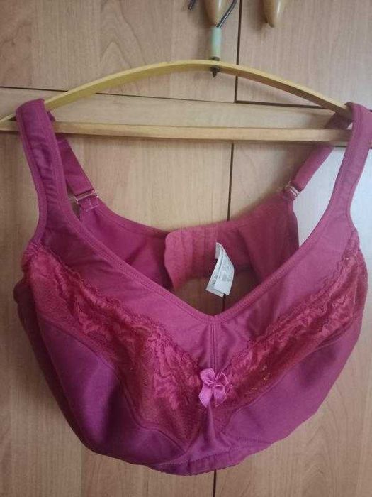 Продаю бюстгалтер, 90Н