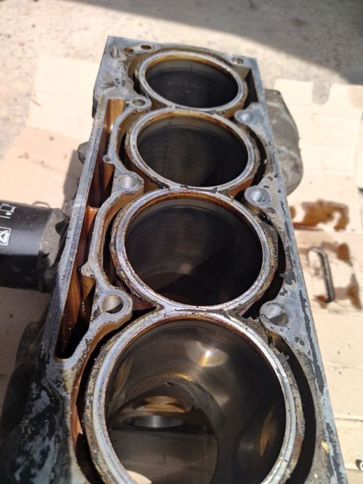 Блок циліндрів Golf 4 , Polo , Bora