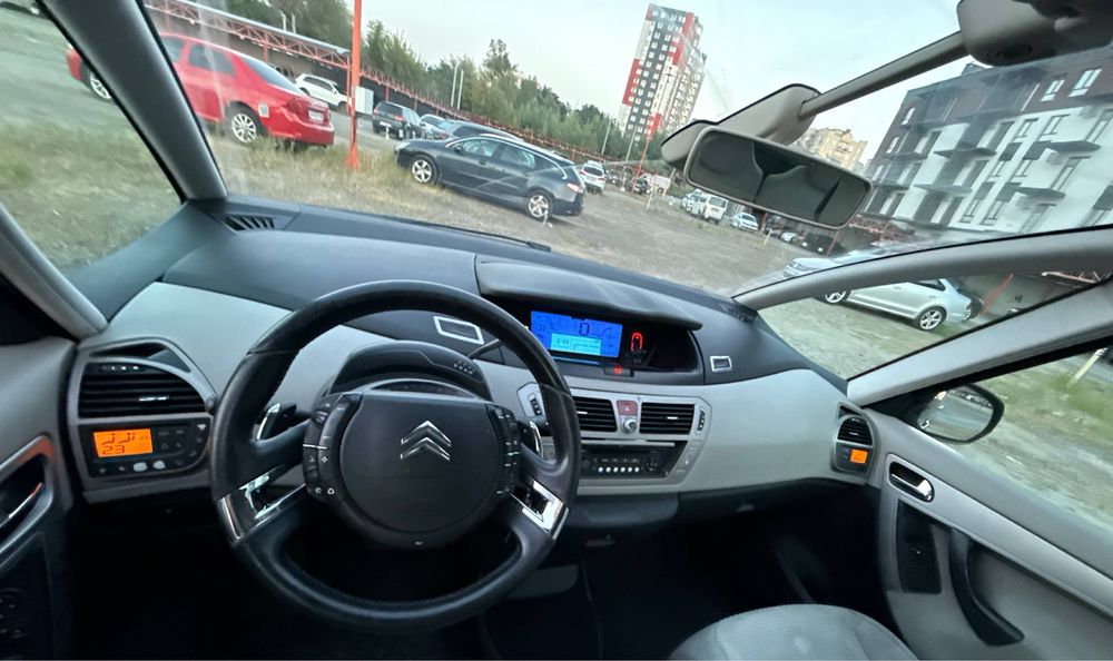 Citroen C4 Picasso 2009 VIN VF7UDRHJH9J058522 фото оголошення 5 з 8