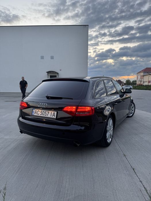 Продам Audi A4 B8 2009 2.0 TFSI