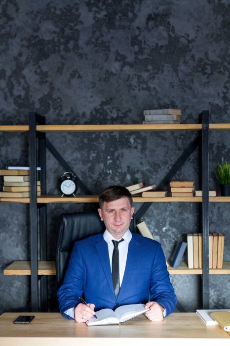 Адвокат по кримінальним справам. Кримінальний адвокат.