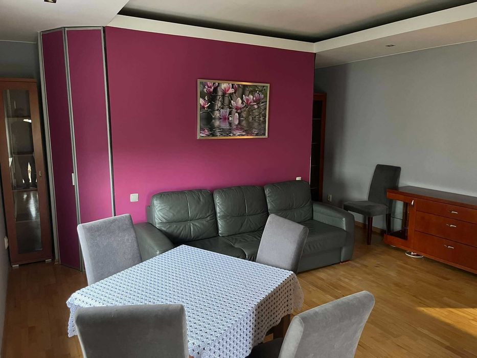 Mieszkanie dla pracowników 7 os. lub rodziny OLECHÓW m-3, 2wc, parking - Житло для працівників 7 ос. ОЛЕХУВ, 3-кімн., 2 санвузли, парковка