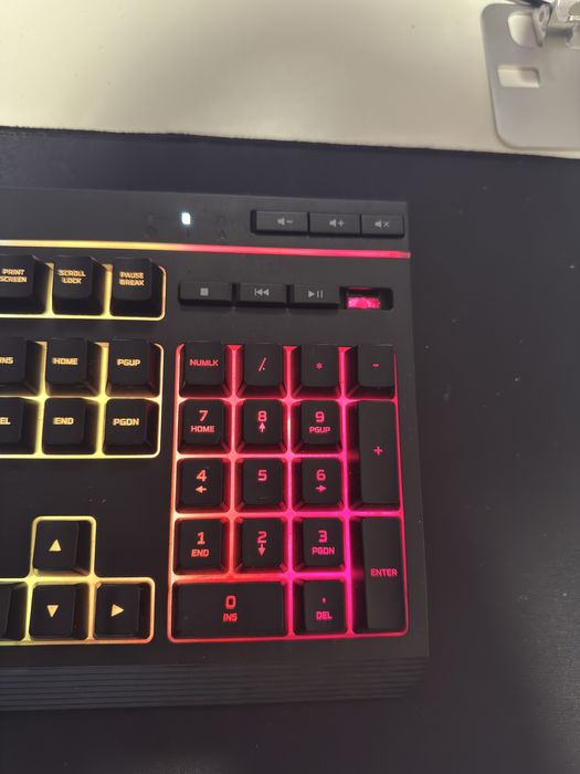 Teclado HyperX Alloy RGB